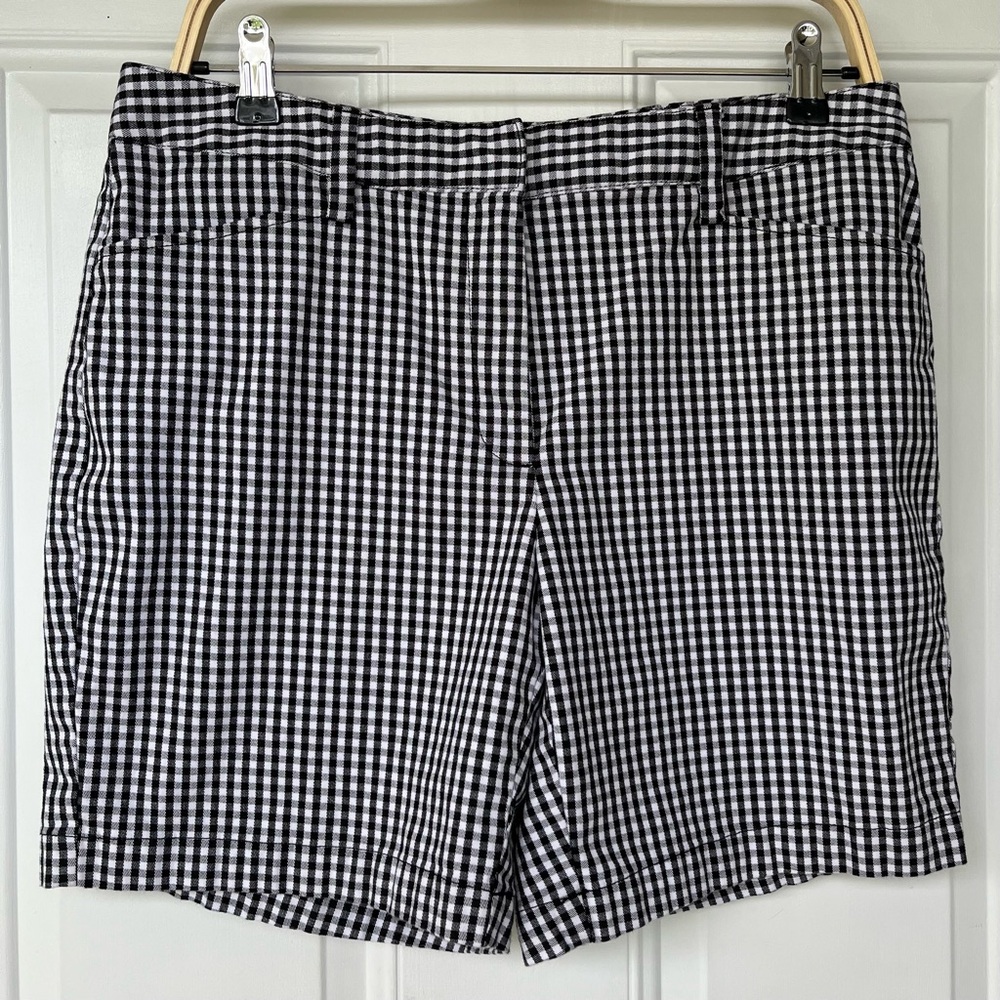 •Lands’ End•  Mid-Rise Gingham Flat Front Shorts - Size 10